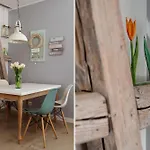 Sanhaus - - Urokliwy Przy Deptaku *
